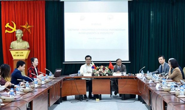 Table ronde sur le partenariat stratégique Vietnam-Philippines ảnh 1 Table ronde sur le partenariat stratégique Vietnam-Philippines ảnh 1
