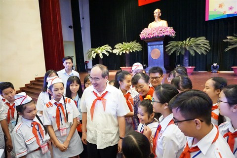 Les dirigeants de Hô Chi Minh-Ville rencontrent les enfants ảnh 1 Les dirigeants de Hô Chi Minh-Ville rencontrent les enfants ảnh 1