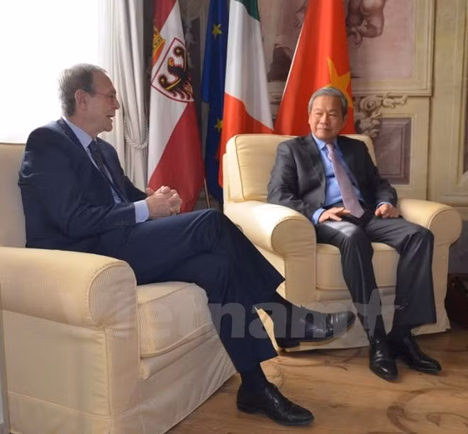 Vers une coopération décentralisée accrue entre l’Italie et le Vietnam ảnh 1