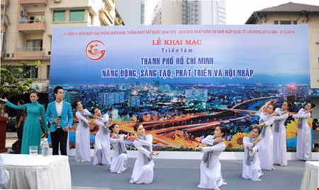 Expositions à Ho Chi Minh-Ville à l’occasion du 30 avril et du 1er mai ảnh 1