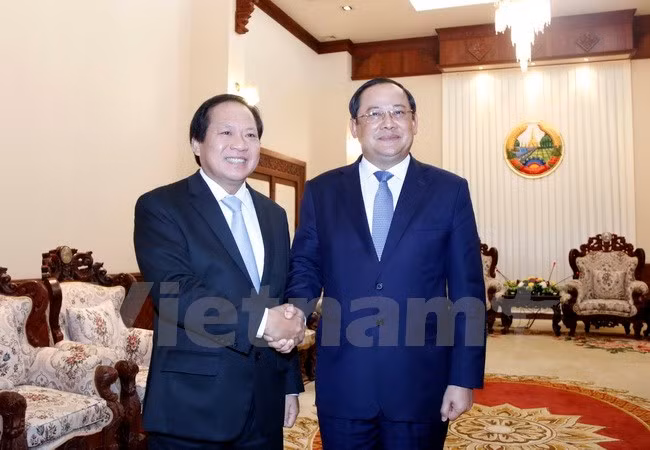 Vietnam-Laos : renforcement de la coopération dans l'information et la communication ảnh 1