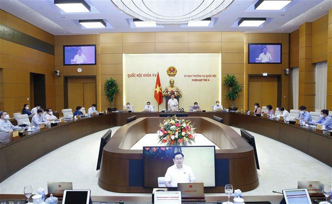 Clôture de la 4e réunion du Comité permanent de l’Assemblée nationale ảnh 2 Clôture de la 4e réunion du Comité permanent de l’Assemblée nationale ảnh 2