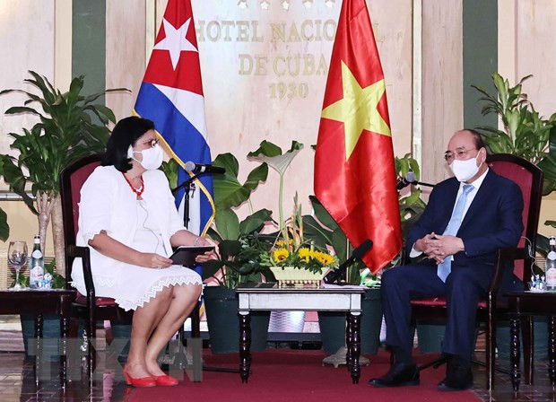 Le président Nguyen Xuan Phuc rencontre des amis cubains ảnh 1 Le président Nguyen Xuan Phuc rencontre des amis cubains ảnh 1