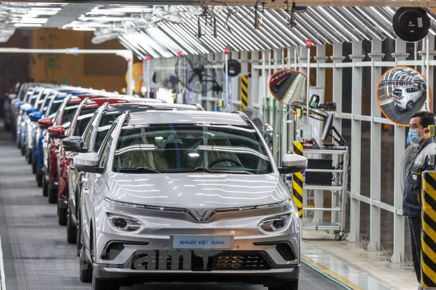 VinFast remet de première voitures électriques VF e34 à des clients ảnh 1 VinFast remet de première voitures électriques VF e34 à des clients ảnh 1