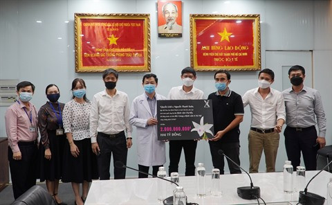 Hô Chi Minh-Ville : don de 2 milliards de dôngs pour la lutte contre le COVID-19 ảnh 1 Hô Chi Minh-Ville : don de 2 milliards de dôngs pour la lutte contre le COVID-19 ảnh 1