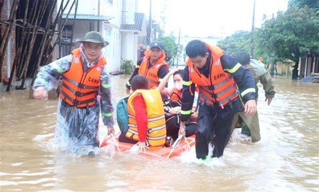 Améliorer la réponse aux catastrophes naturelles le long du littoral du Centre ảnh 2 Améliorer la réponse aux catastrophes naturelles le long du littoral du Centre ảnh 2