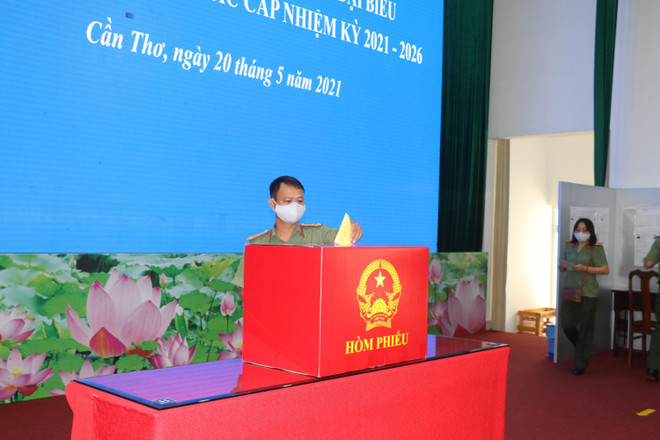 Certains bureaux de vote autorisés à organiser des élections anticipées ảnh 2 Certains bureaux de vote autorisés à organiser des élections anticipées ảnh 2