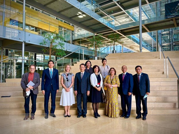 Pour une coopération Vietnam-Suisse resserrée dans les sciences et technologies ảnh 1