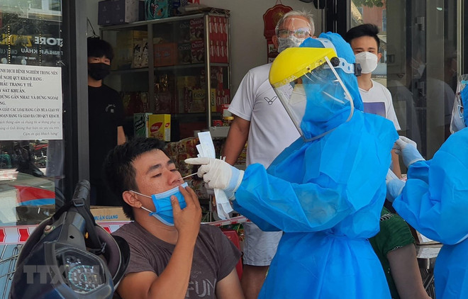 COVID-19 : 90 nouveaux cas d'origine locale confirmés dimanche soir ảnh 1 COVID-19 : 90 nouveaux cas d'origine locale confirmés dimanche soir ảnh 1