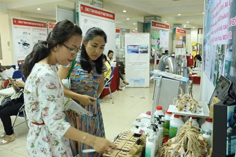 Exposition sur la biotechnologie dans l’agroalimentaire ảnh 1 Exposition sur la biotechnologie dans l’agroalimentaire ảnh 1