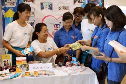 Hanoi: Plus de 7 millions de dollars pour stimuler le dépistage prénatal ảnh 1