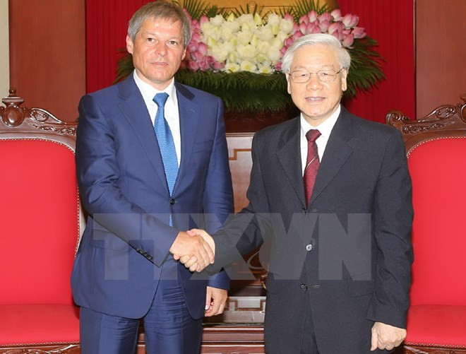 Le PM roumain reçu par les chefs du Parti et de l’Etat vietnamiens ảnh 1 Le PM roumain reçu par les chefs du Parti et de l’Etat vietnamiens ảnh 1