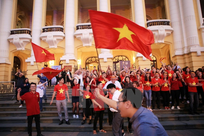 Football : le Vietnam chavire de bonheur ảnh 2 Football : le Vietnam chavire de bonheur ảnh 2
