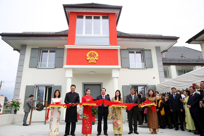 Inauguration du siège de la Mission permanente du Vietnam à Genève ảnh 1 Inauguration du siège de la Mission permanente du Vietnam à Genève ảnh 1