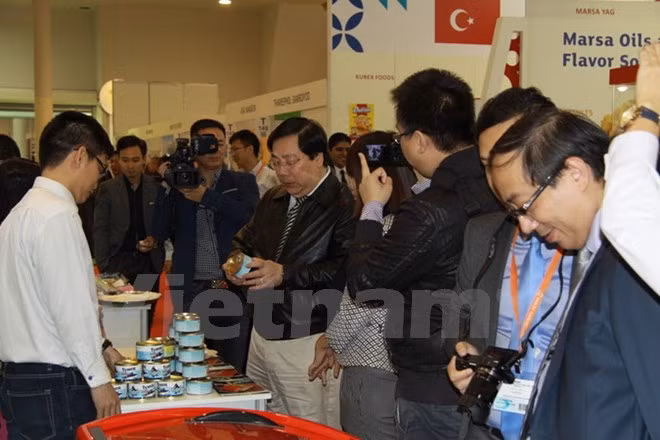 Le Vietnam au Salon mondial de l’alimentation 2015 à Moscou ảnh 1
