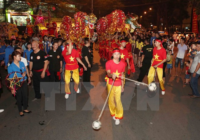 Ouverture de la Fête de la Mi-automne du Vieux quartier de Hanoi ảnh 1 Ouverture de la Fête de la Mi-automne du Vieux quartier de Hanoi ảnh 1