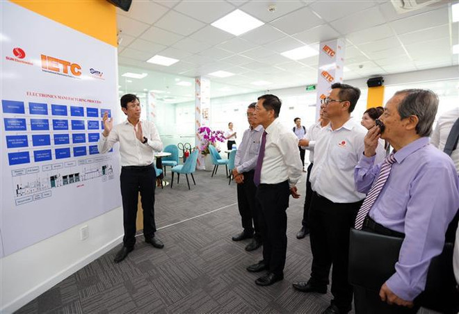 Ho Chi Minh-Ville coopère avec des entreprises américaines dans la conception de circuits intégrés ảnh 2 Ho Chi Minh-Ville coopère avec des entreprises américaines dans la conception de circuits intégrés ảnh 2