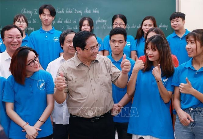 Le PM Pham Minh Chinh visite des établissements éducatifs d'enfants défavorisés ảnh 1 Le PM Pham Minh Chinh visite des établissements éducatifs d'enfants défavorisés ảnh 1