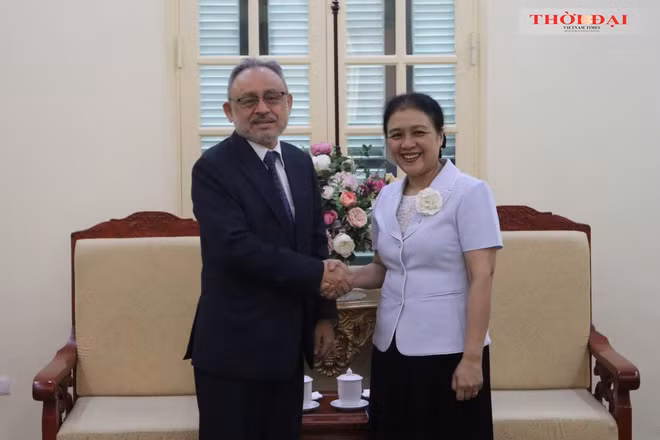 Le Vietnam et El Salvador intensifient leurs échanges entre les peuples ảnh 1