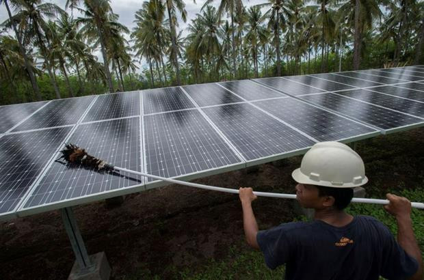 L'Indonésie prévoit d'installer un panneau solaire de 200 MW ảnh 1 L'Indonésie prévoit d'installer un panneau solaire de 200 MW ảnh 1