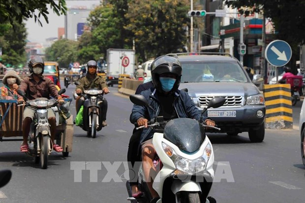 Le Cambodge entame des pourparlers pour augmenter le salaire des travailleurs du textile pour 2023 ảnh 1 Le Cambodge entame des pourparlers pour augmenter le salaire des travailleurs du textile pour 2023 ảnh 1