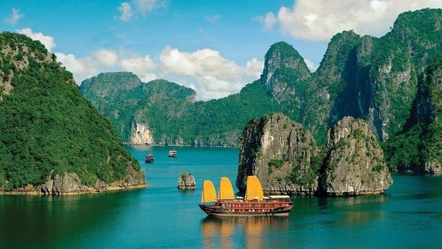 Quang Ninh dit non aux déchets plastiques pour un développement touristique durable ảnh 1 Quang Ninh dit non aux déchets plastiques pour un développement touristique durable ảnh 1