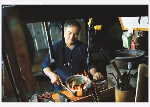 Les artisans-argentiers de Hà Giang ảnh 2 Les artisans-argentiers de Hà Giang ảnh 2