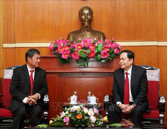 Resserrer les liens entre les deux Fronts du Vietnam et du Laos ảnh 1 Resserrer les liens entre les deux Fronts du Vietnam et du Laos ảnh 1