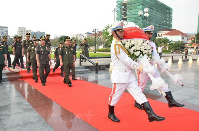 En mémoire des soldats volontaires vietnamiens tombés au Cambodge ảnh 1 En mémoire des soldats volontaires vietnamiens tombés au Cambodge ảnh 1