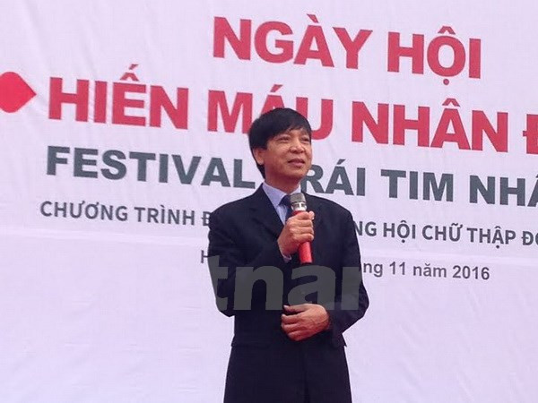 La "Journée de don du sang" - Festival du coeur humanitaire 2016 ảnh 1 La "Journée de don du sang" - Festival du coeur humanitaire 2016 ảnh 1