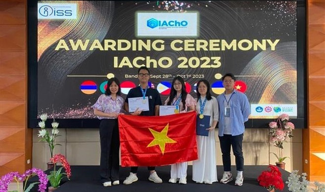 Des lycéens de Hanoï brillent aux Olympiades internationales de la chimie appliquée 2023 ảnh 1 Des lycéens de Hanoï brillent aux Olympiades internationales de la chimie appliquée 2023 ảnh 1