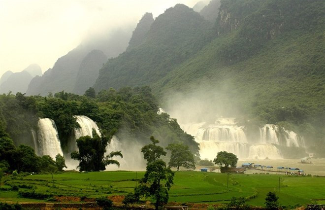 Des plans pour développer le tourisme à la cascade de Ban Gioc ảnh 1 Des plans pour développer le tourisme à la cascade de Ban Gioc ảnh 1