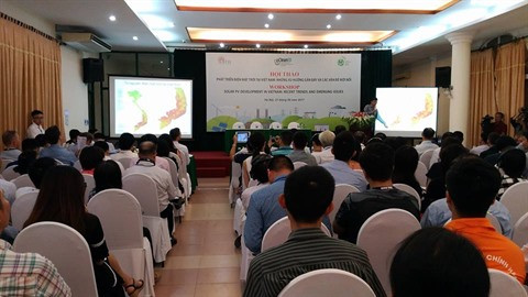 Hanoï : le développement de l’électricité solaire au Vietnam au cœur d’un colloque ảnh 1 Hanoï : le développement de l’électricité solaire au Vietnam au cœur d’un colloque ảnh 1