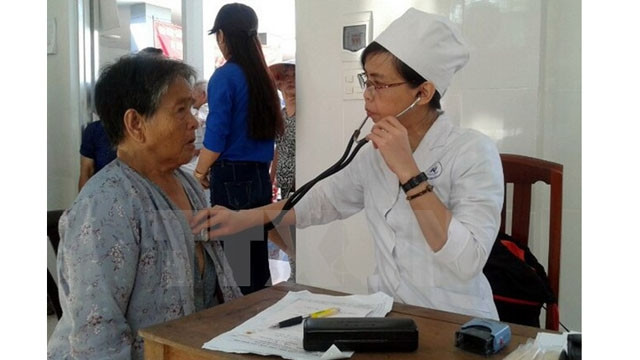 Les médecins cambodgiens d’origine vietnamienne au chevet des pauvres ảnh 1 Les médecins cambodgiens d’origine vietnamienne au chevet des pauvres ảnh 1