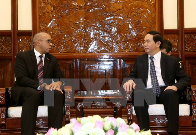 Le président Tran Dai Quang reçoit les ambassadeurs de Cuba et de l'UE ảnh 1 Le président Tran Dai Quang reçoit les ambassadeurs de Cuba et de l'UE ảnh 1