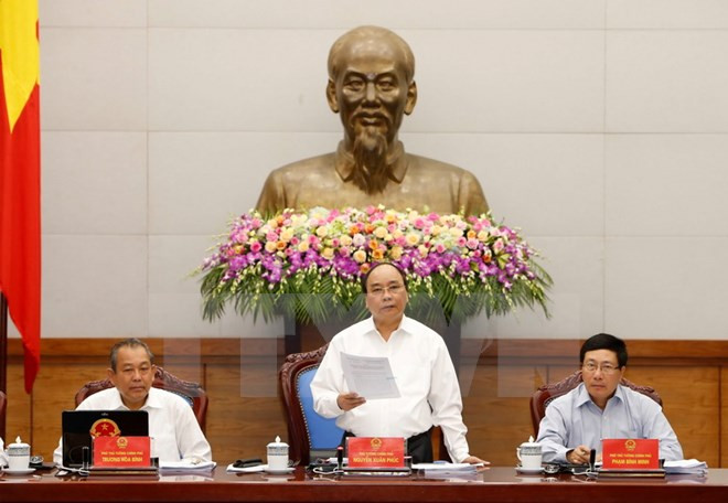 La réunion périodique du gouvernement consacrée au perfectionnement de l'institution ảnh 1