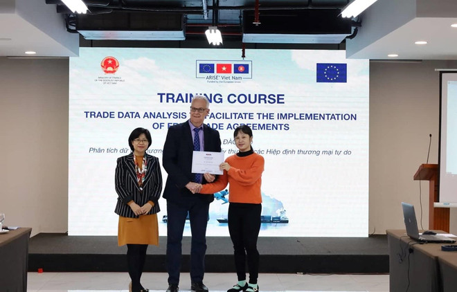 L’UE aide le Vietnam dans l’évaluation de l’exécution de l’EVFTA ảnh 1 L’UE aide le Vietnam dans l’évaluation de l’exécution de l’EVFTA ảnh 1