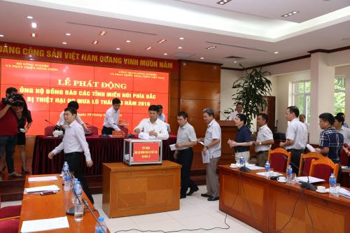 Crues: collecte de fonds pour assister les sinistrés du Nord ảnh 1 Crues: collecte de fonds pour assister les sinistrés du Nord ảnh 1