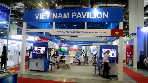 Des entreprises vietnamiennes des TIC participent à l’exposition CommunicAsia 2018 ảnh 1 Des entreprises vietnamiennes des TIC participent à l’exposition CommunicAsia 2018 ảnh 1