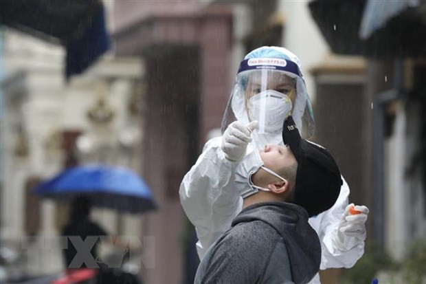COVID-19 : 5.613 nouveaux cas signalés en 24 heures, HCM-Ville connaît une forte baisse ảnh 1 COVID-19 : 5.613 nouveaux cas signalés en 24 heures, HCM-Ville connaît une forte baisse ảnh 1