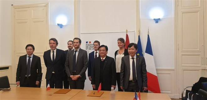 Le Vietnam renforce la coopération dans le domaine de la pêche avec la France ảnh 1 Le Vietnam renforce la coopération dans le domaine de la pêche avec la France ảnh 1