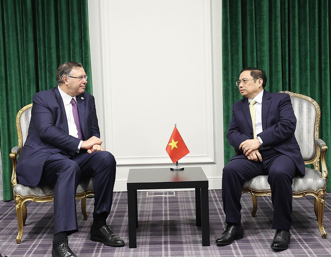 Le PM Pham Minh Chinh rencontre des dirigeants des géants économiques français ảnh 1 Le PM Pham Minh Chinh rencontre des dirigeants des géants économiques français ảnh 1