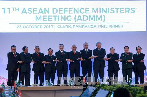 ADMM-11 : Déclaration commune « Conjuguer les efforts pour le changement et l’intégration mondiale » ảnh 1 ADMM-11 : Déclaration commune « Conjuguer les efforts pour le changement et l’intégration mondiale » ảnh 1
