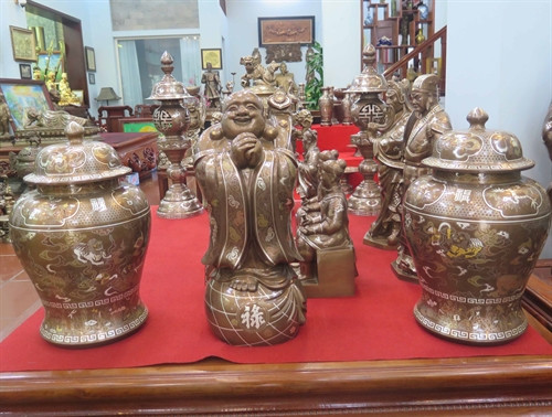 Pour la préservation du label des produits en bronze de Dai Bai ảnh 1