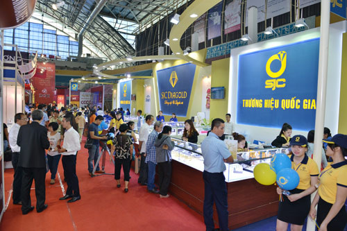 Ouverture de la foire internationale de la joaillerie du Vietnam 2018 ảnh 1 Ouverture de la foire internationale de la joaillerie du Vietnam 2018 ảnh 1