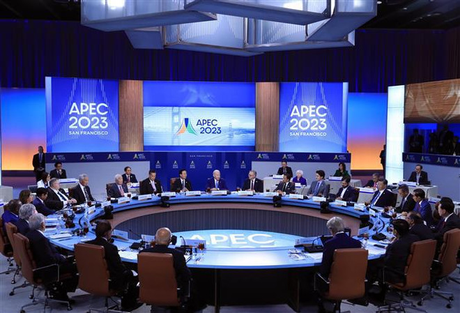 Vo Van Thuong au Dialogue entre les dirigeants économiques de l'APEC et les invités ảnh 2