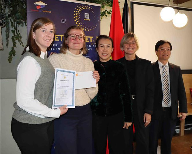 Tourisme du MICE : le Vietnam présente ses potentialités à des tour-opérateurs belges ảnh 1 Tourisme du MICE : le Vietnam présente ses potentialités à des tour-opérateurs belges ảnh 1