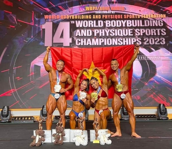 Le Vietnam remporte huit médailles d’or aux Championnats du monde de bodybuilding et de fitness ảnh 2 Le Vietnam remporte huit médailles d’or aux Championnats du monde de bodybuilding et de fitness ảnh 2