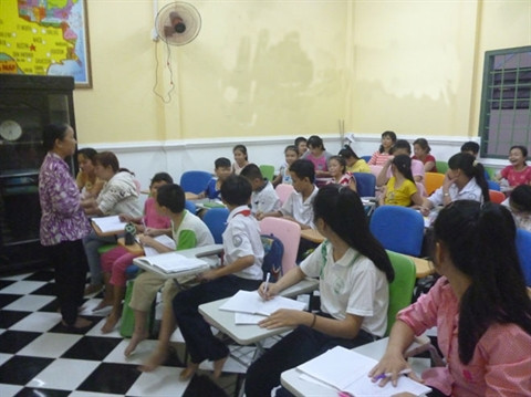 Des cours d’anglais gratuits au «Royaume des cocotiers» ảnh 1 Des cours d’anglais gratuits au «Royaume des cocotiers» ảnh 1