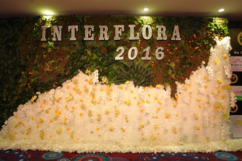 HCM-Ville: concours international de décoration florale sur l’áo dài ảnh 1 HCM-Ville: concours international de décoration florale sur l’áo dài ảnh 1